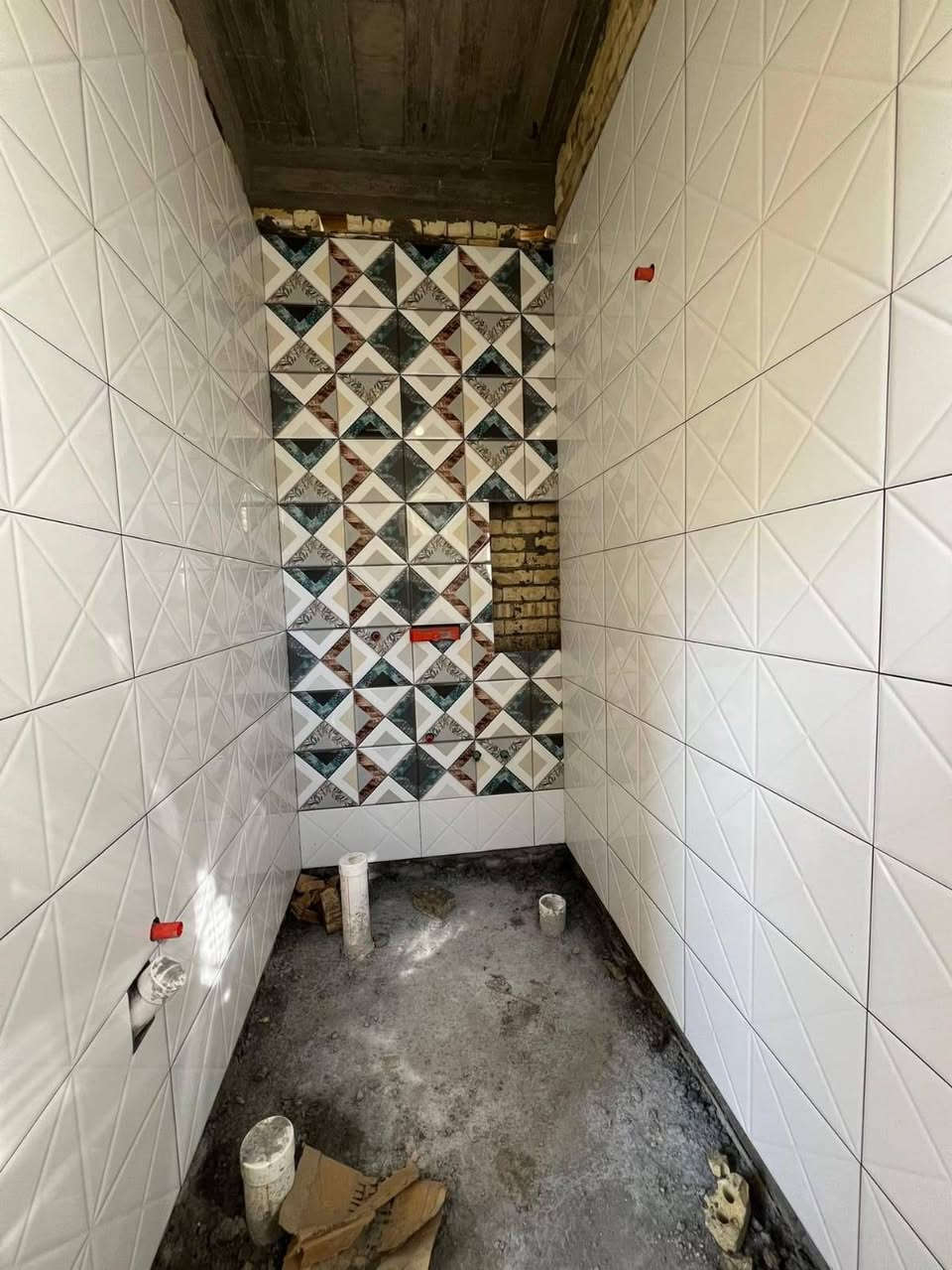 السلام عليكم خلفه سيراميك
اشتغل
1_جدران
2_الارضيه
3_درج
4_لزاره
5_الواح
شغل درجة ولى استلام مهندس
***********
