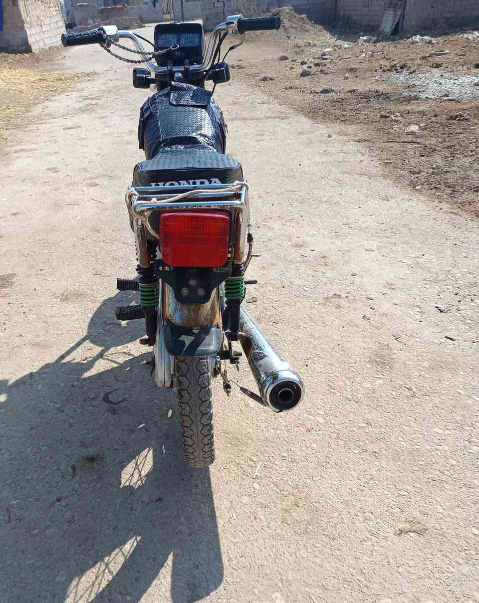 سلام عليكم دراجه لبيع موديل 21
.. كلك..   خاص


**إذا كنت صاحب هذا الإعلان وتريد حذفه لأي سبب، رجاءا أرسل رسالة إلى الدعم الفني**