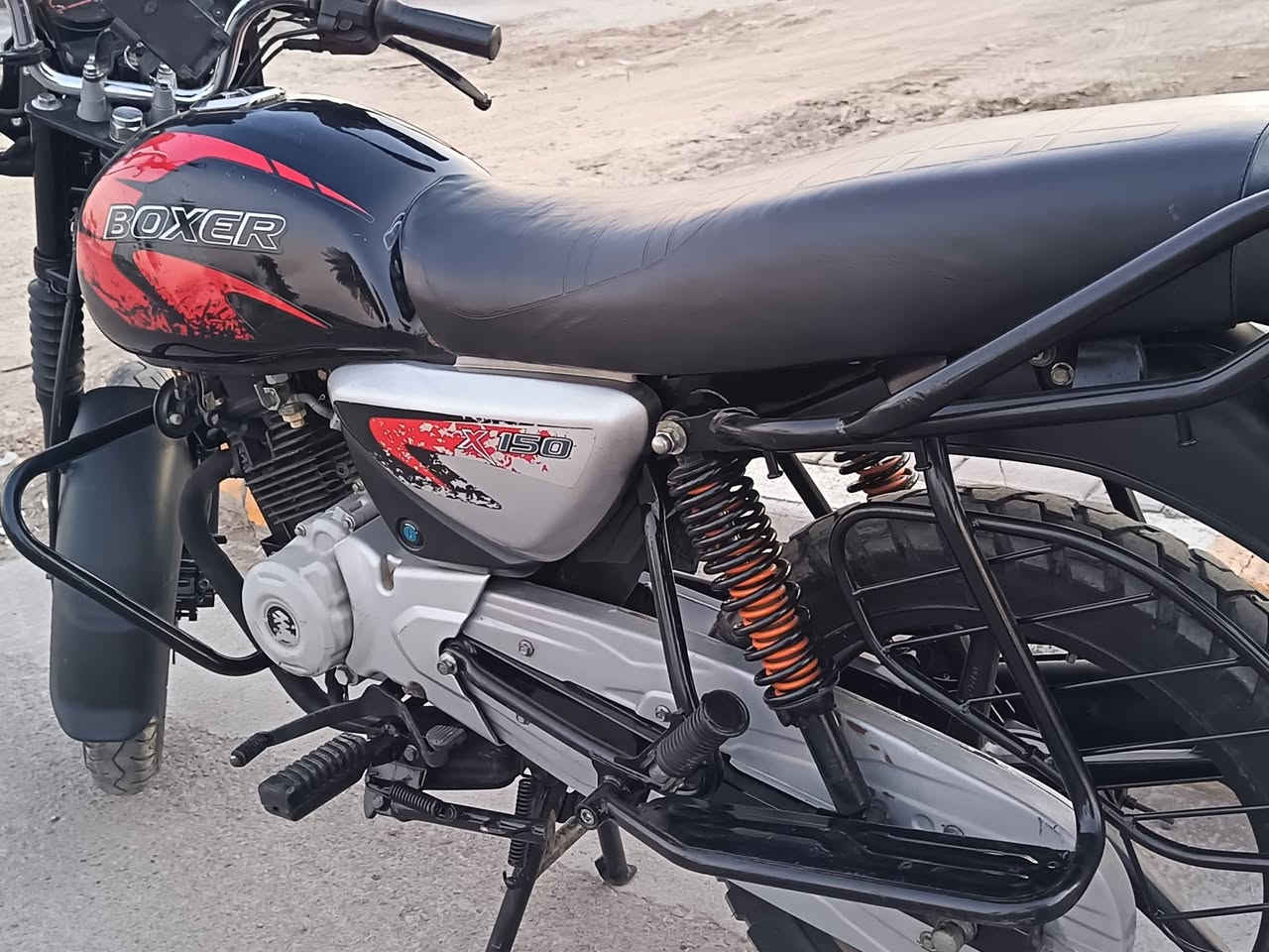 بوكسر 23 شهر 11 نضافه كدام عينك دراجه اخت زيرو رقم بغداد لوحتين انكليزي ليوم مستلمهن ضامهن / بارحه داخله هزه كبل احولك / مكانه بغداد مدينه صدر قطاع 30 / سعرها 2450 بيها مجال قليل / واتساب فقط ***********
