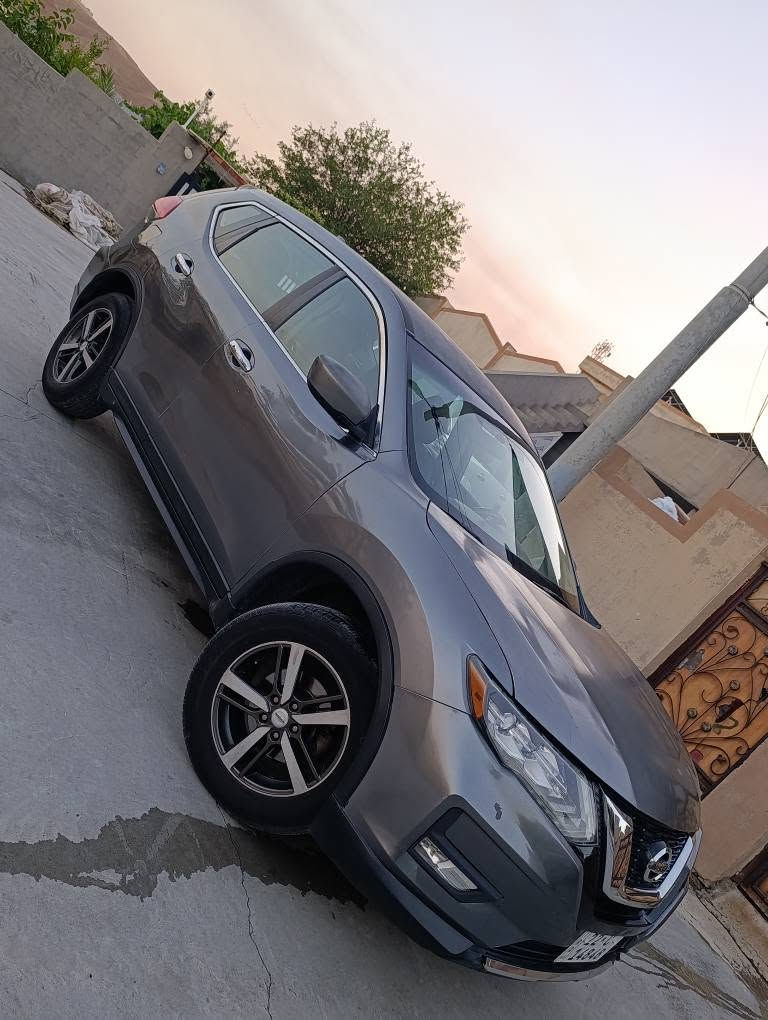نيسان رؤگ ٢٠١٧ s دةبل اكسل سعري ١١٦ سبوغ ٣ پارچة بي داخلي كال بونةوةي هةية سةنةوي تازةية بةناو خؤمانة شوين هةولير بةستؤرة. گير و مةكينة و تةبريت و توند و تؤلي بةشةرت *********** أربيل, العراق
