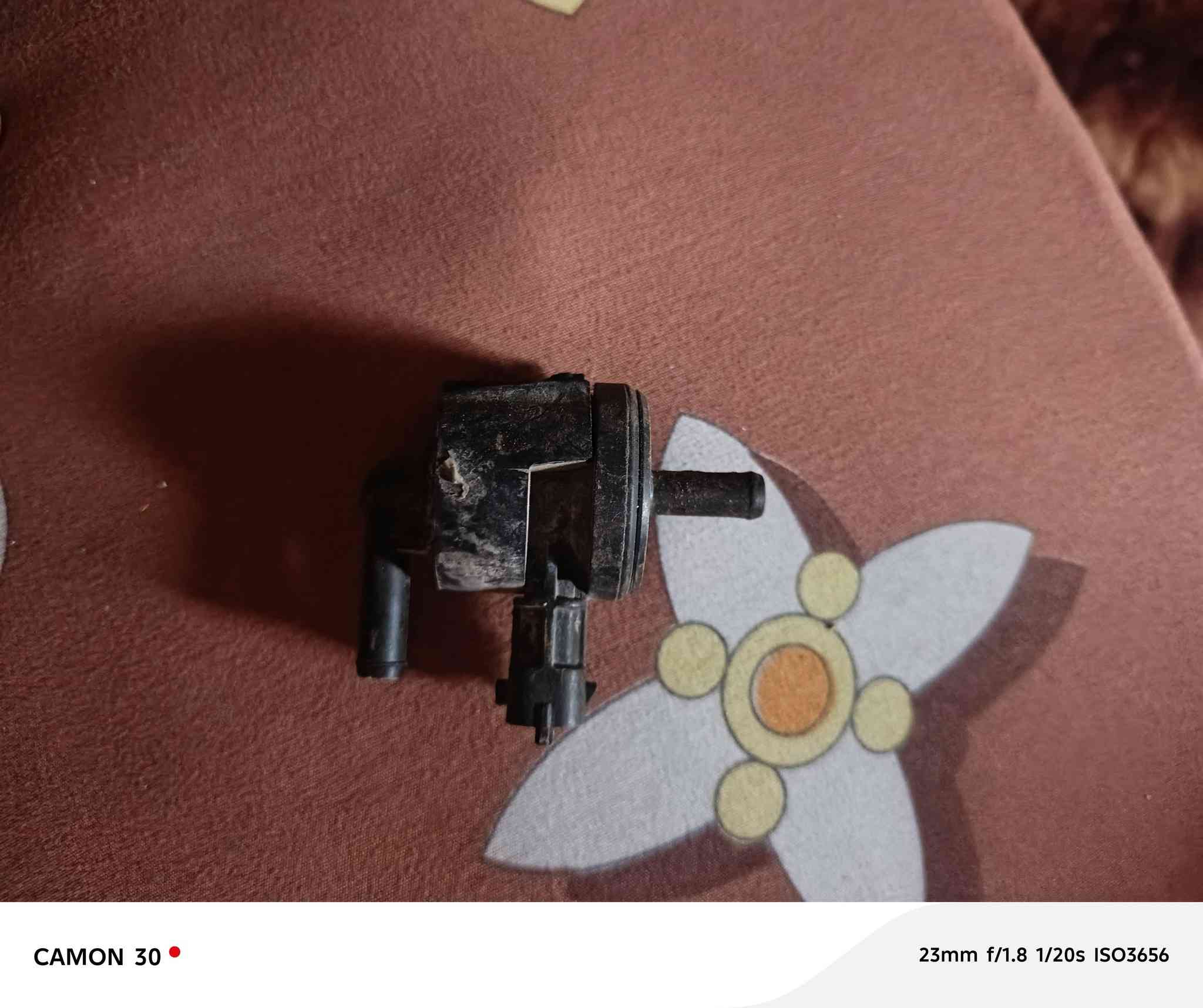 سلام عليكم غراض الانتره مقدس عقل مال حاويه  شرط الفحص مال حاويه كلمن وسعره 
وحساسات بعتهن جديدات ***********
