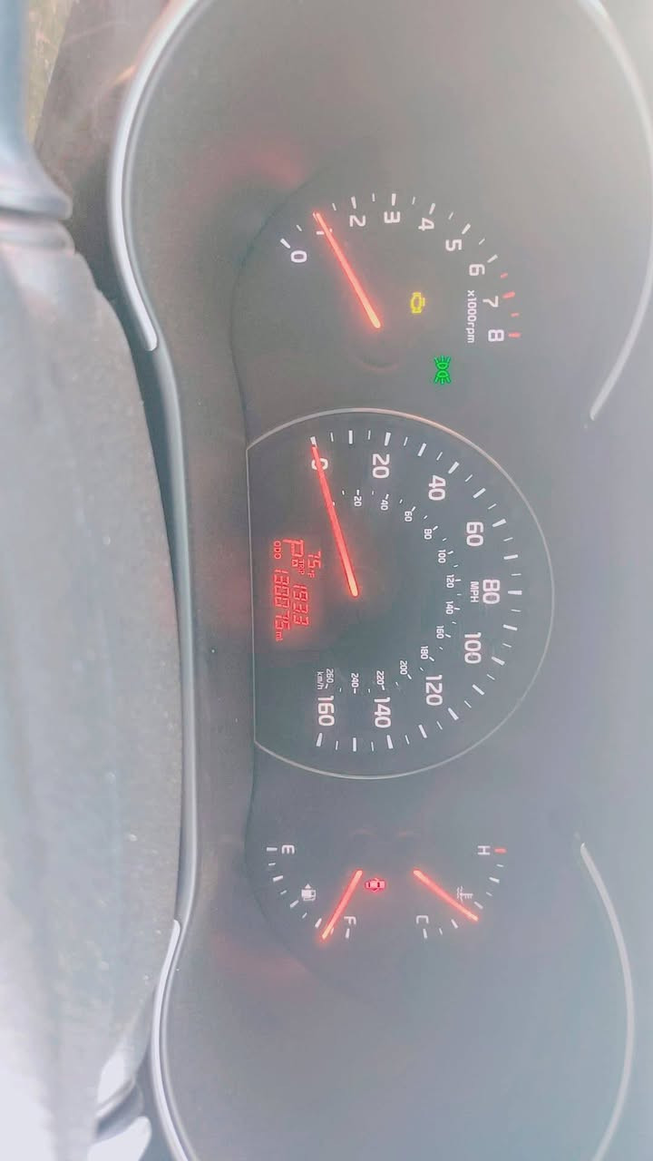 من رخصت الادمن
- سورنتو للبيع 
- موديل ١٥ 
-وارد أمريكي ضررها جاملغ صبغ بدون أي داخل 
_ مكينه ٢٤٠٠ مكفوله 
- مكينه كير كفاله برغي مامفتوح
- ماشيه ١٣٠ حقيقي قابله للزياده
- صدر امامي خلفي كله جديد 
- تخم تاير جديد 
تبريد قطعتين 
- داخل جلد 
- بردات بوب خلفيه ابلادي
- اتراي صفر مال جناي 
- رقم أربيل هزه جديده 
- مكان 🚩السياره فلوجه 
سعرها ١٤٥ أو بيها مجال  *********** الشراي يتصل
