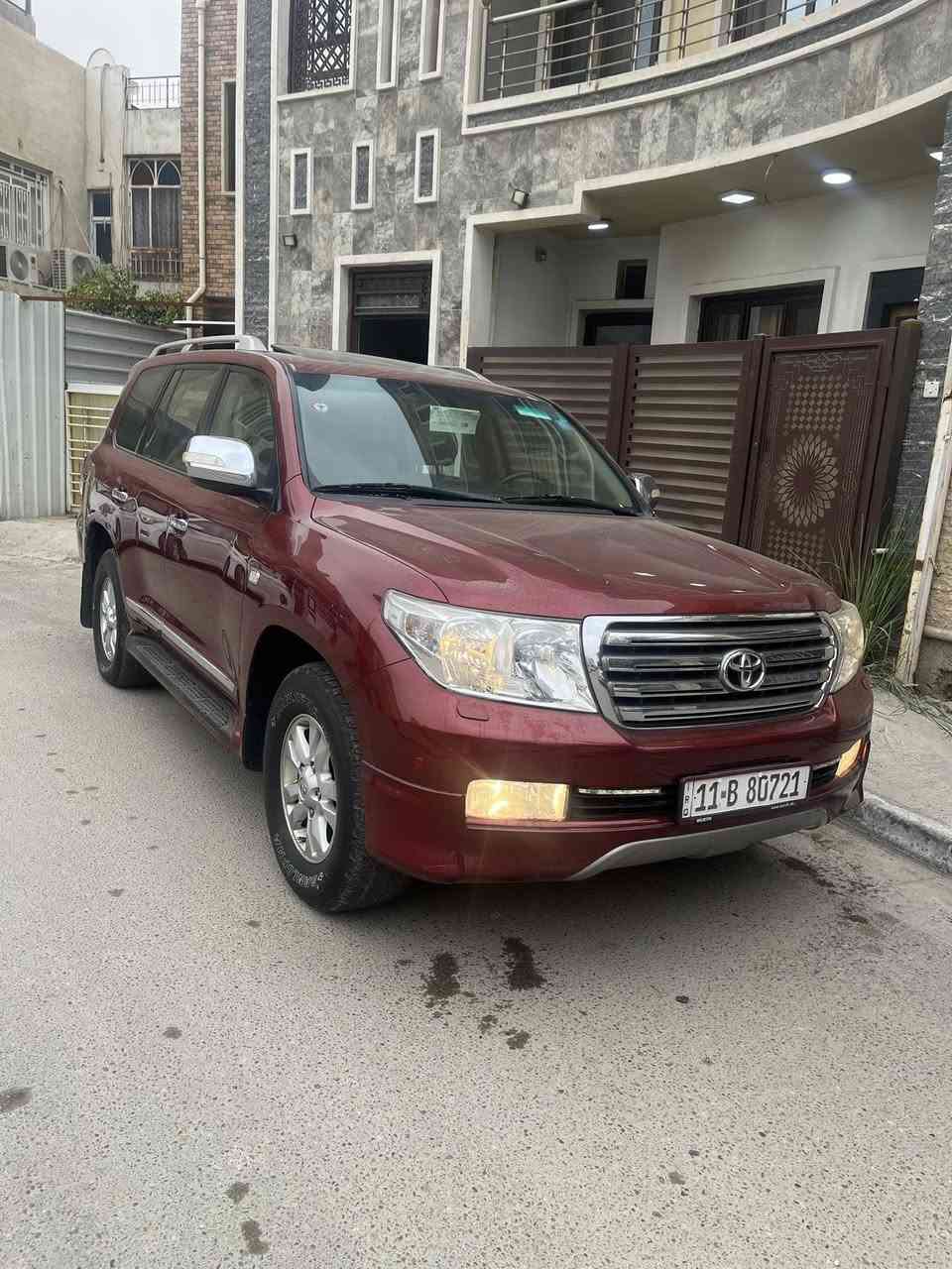 السلام عليكم لاندكروز لون مميز كفالة عامة من كلشي مديل 2011 سيارة كلهة جديدة وعلى لبلاد ماشية 90الف حقيقي ممبدل بالسيارة غير دسكات وتخم تاير وفيتبم والباقي كلة شركة وجديد السيارة اخت الزيرو عنواني اليرموك شارع مسبح النادي الترفيهي السعر 33الف ***********
