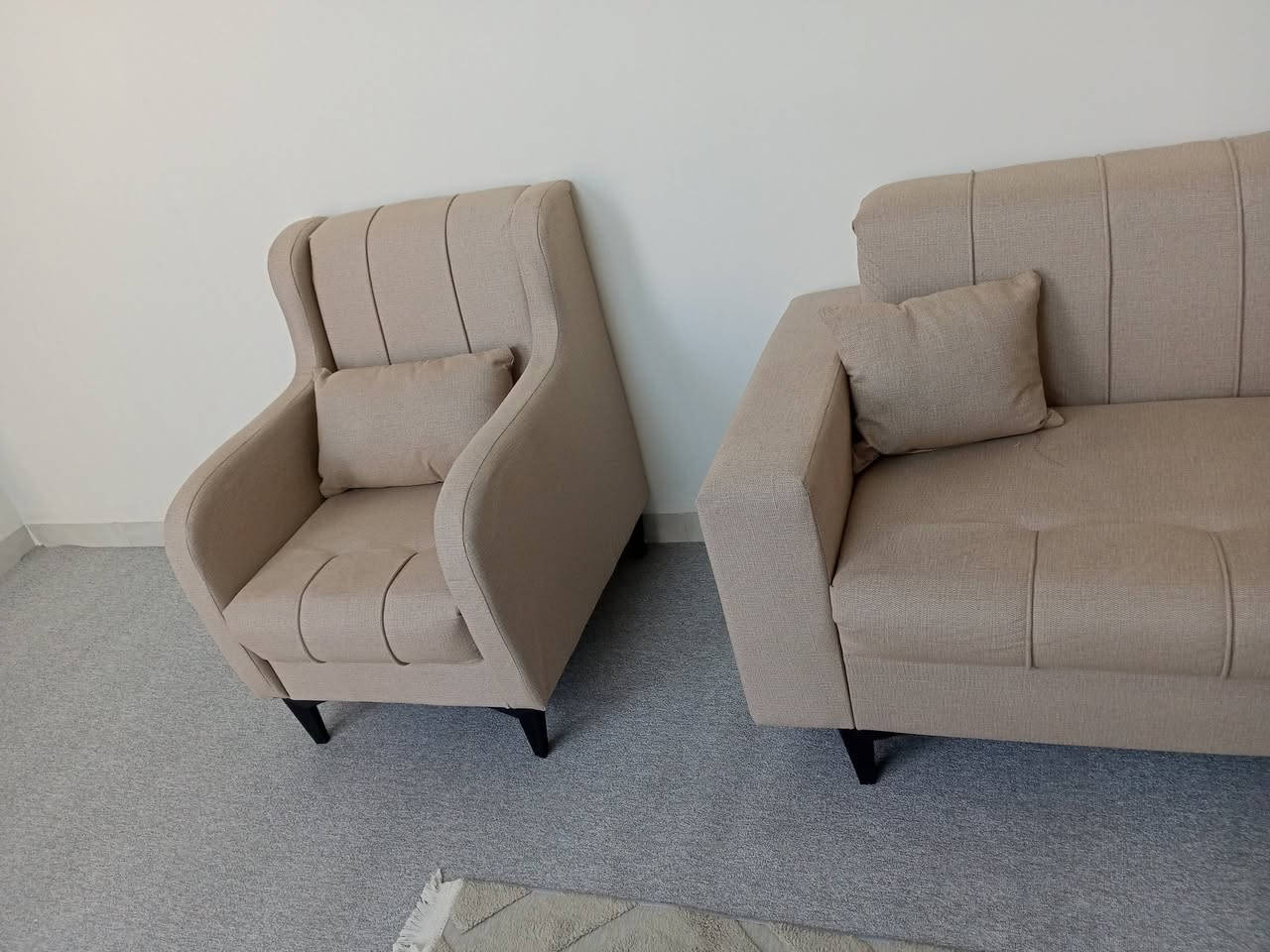 قنفات عشرة مقاعد جديدة صار شهر من مشتريهن 400
جرابي عدد 2 الوحد 60 الف استفسار على الواتساب  
***********
