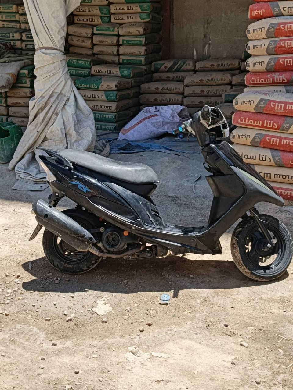 دراجه لبيع مكينه خير من الله مجفته جديد عنواني بغداد حي ور سبع قصور السعر 350 وبيها مجال***********
