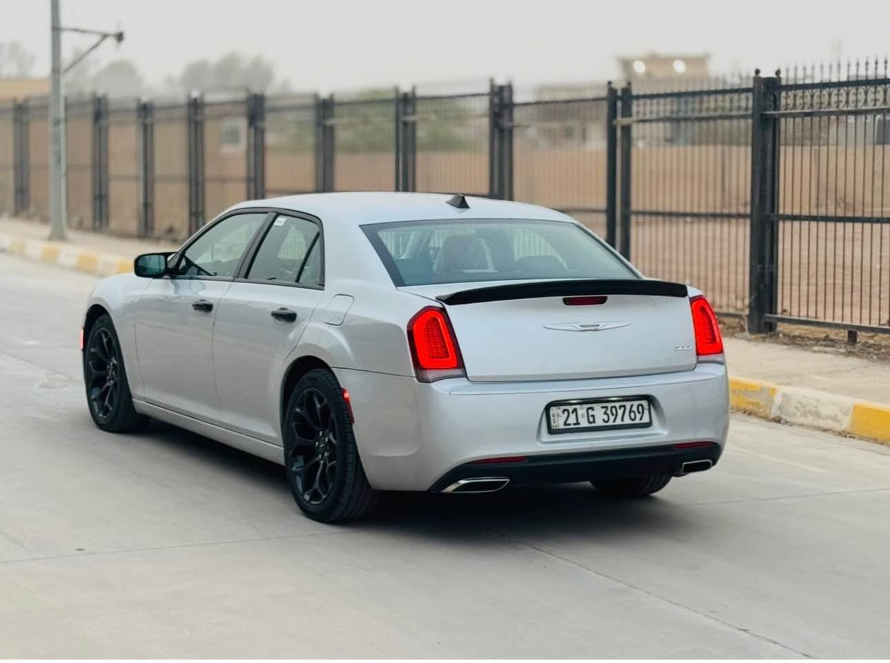 اوباما موديل 2019 كندي  مصفات تورينك شاشه جبير كشن جلد كشن كهربا  كاميره حساس  بجم عريض  دبل لحيه ويل S    شغال  كير محرك بشرط لا مفتوح لا صوت لا صرف لا بخار  ماشي 90 الف  سنويه  جديد لحد 2029 رقم دولي  هزه جديد  بسمنا  سياره بي 6 قطعه صبخ   سعره 167 بي مجال قليل 
***********
*********** كركوك, العراق
