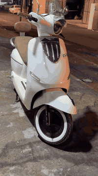 السلام عليكم دراجه TAILGكلاسك للبيع الدراجه نضيفه بس بيها كم شخط   مواصفاتها ملف 1600 وبيها 6 بطاريات ومثبت سرعه  الدراجه نضيفه استعمال شهرين سعر 850 و بيها مجال الرقم ***********
