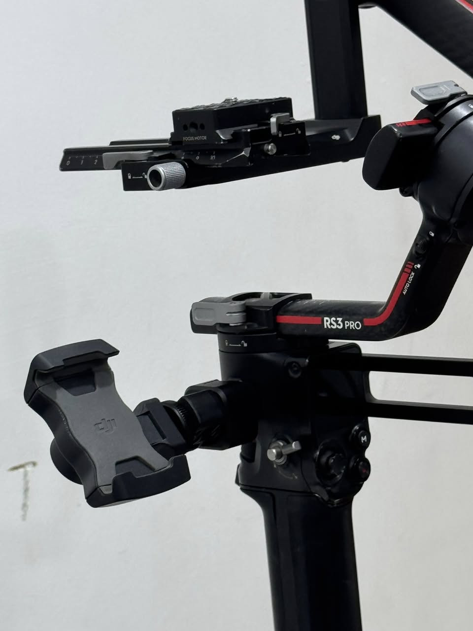 رونن RS3 pro como
نضافة 99%
مكاني بغداد الغزالية 
كارتونة تفاصيلة كيبلاتة موجودات كلهة 
السعر 850
ماطوراتة جدد تجي تفحص شلون متحب بالتوفيق للجميع 
***********
