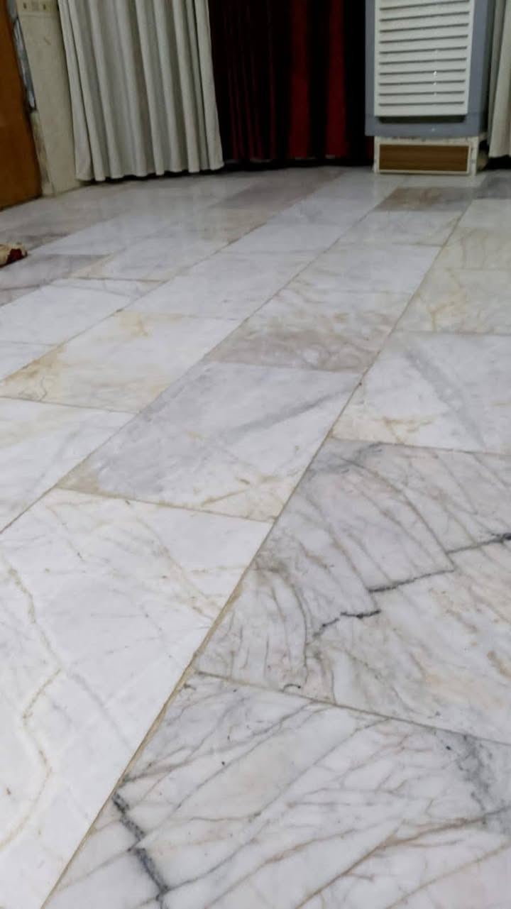 بيت للبيع  زراعي  مساحه 325 متر بيت كامل مكمل بناء حديث
طابوك سقف كونكريت ارضيه مرمر وسيراميك جداري
البيت جبير بيه ٣ غرف كبار ديوانيه استقبال مطبخ
صحيات داخلي وخارجي ترك خارجي عرض مترين
حديقه جبيره طارمه سيراميك كهرباء وماي واصل

الموقع خلف طاقه الكهرباء قرب بيت ابو نازك
السعر وتفاصيل أكثر اتصال أو مراسلة واتساب
***********  
اخوان اني مكلف لعده استفسار يتصل
