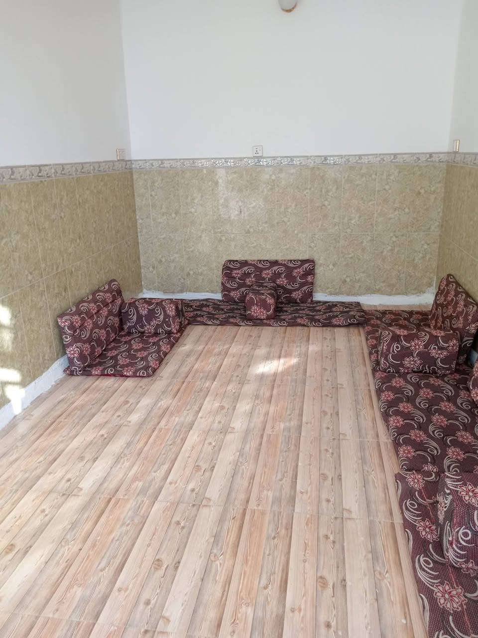 تعال يمي
نص جلسه ٣دواشك نص بيع سريع
٣٠ يريدهة يجي يشيلهة
الاتصال ***********
الحر سواده مدرسه حسام
