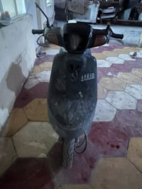 زنبور • شاصيه ملحوم • محركه عوزه تجفيت