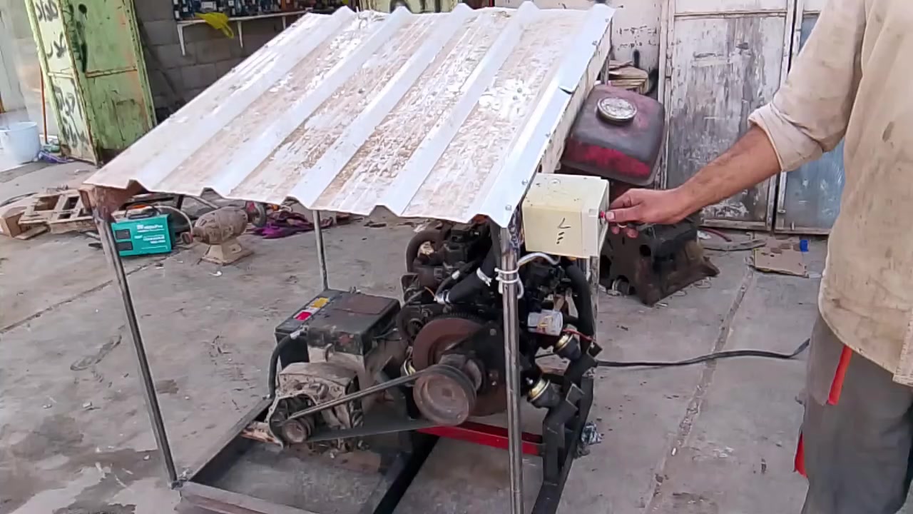 مولد ينمر 3 بستم
راس توليد 8 كيفي شغل جديد محرك حاويه  للبيع مكانه واسط الصويره 
***********
