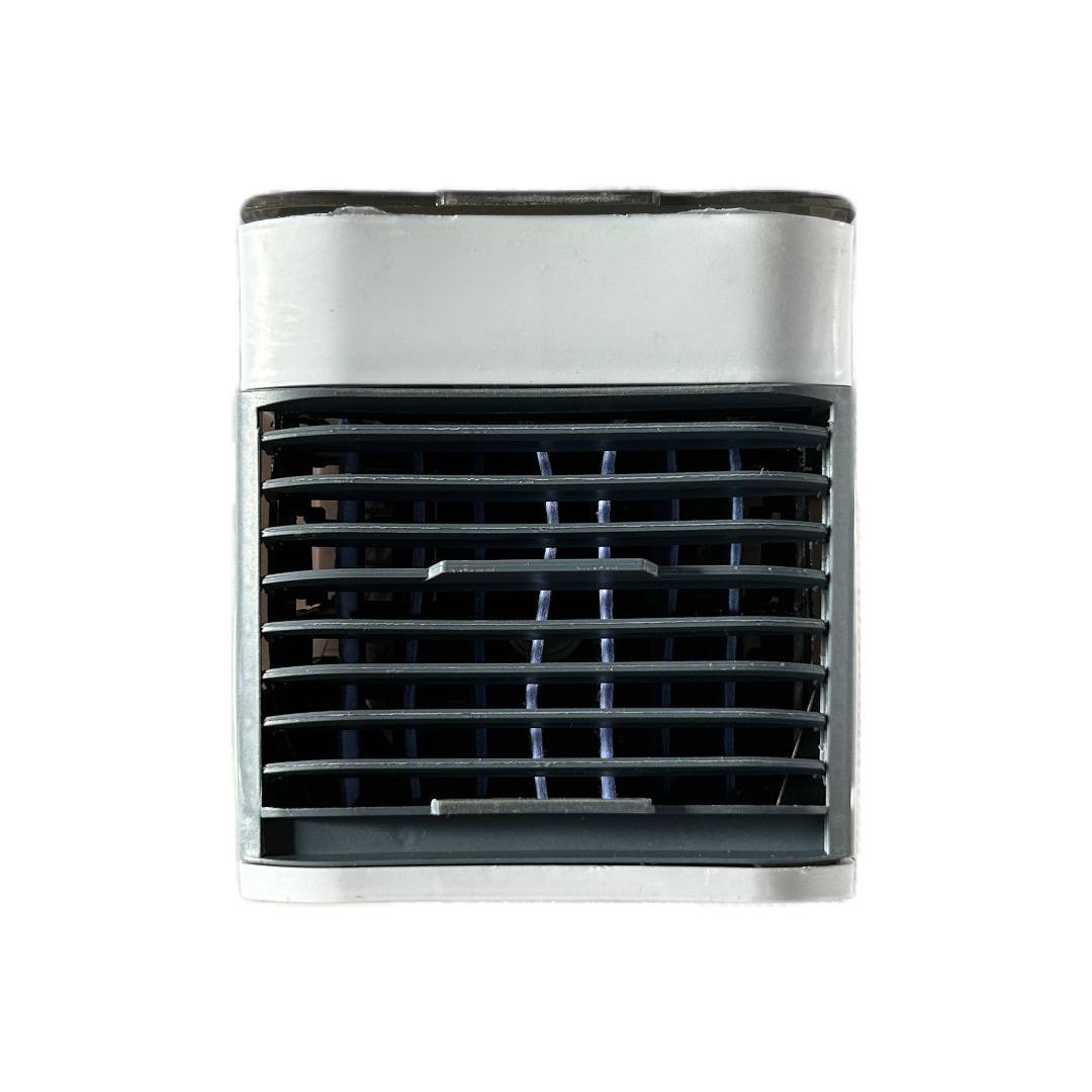 السعر 20 والكميه محدوده للتواصل ***********واتساب
توفر تبريدًا سريعًا وفعالًا

حيث يحوّل الهواء الساخن إلى هواء بارد ومنعش في لحظات

يتميز بتصميم محمول وخفيف الوزن يمكن استخدامه في أي مكان داخل المنزل أو المكتب

يساعد على تبريد وترطيب وتنقية الهواء في نفس الوقت

ويحتوي على خزان ماء علوي سهل التعبئة يوفر تشغيلًا مستمرًا حتى 10 ساعات

يحتوي على فلتر تبخيري قابل للاستبدال
ونافذة تهوية متعددة الاتجاهات

و3 مستويات سرعة (منخفضة، متوسطة، عالية) مع ضوء ليلي LED مهدّئ.

مناسب لغرف النوم، الصالات، المطابخ، المكاتب، الحمامات، الطوابق السفلية والمزيد.

القدرة: تبريد شخصي بتقنية التبخير
مدة التشغيل: حتى 10 ساعات لكل تعبئة
الوظائف: تبريد، ترطيب، تنقية الهواء
التحكم: 3 سرعات (منخفض، متوسط، عالي)

الإضاءة: ضوء ليلي LED

الفلتر: قابل للاستبدال

الخزان: تعبئة علوية سهلة

الاستخدام: داخلي – محمول وخفيف الوزن

العلامة التجارية: ARCTIC AIR Ultra

الابعاد : الطول 16cm ‘ العرض 14cm ‘ الارتفاع 16cm
