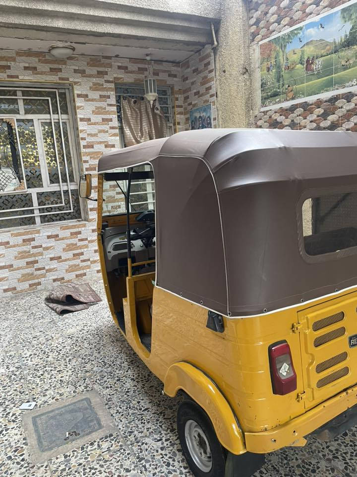 سلام عليكم شباب تكتك 20 شهر 12 مرقمه تكتك حلوه وجاهزه من كلشي تخم تاير جديد باتري جديد التكتك بيها ضربه بل صفحه مرجعه ع حار العلوان بغداد حي اور هاذ رقمي ول شراي خابرني وتدلل ***********
