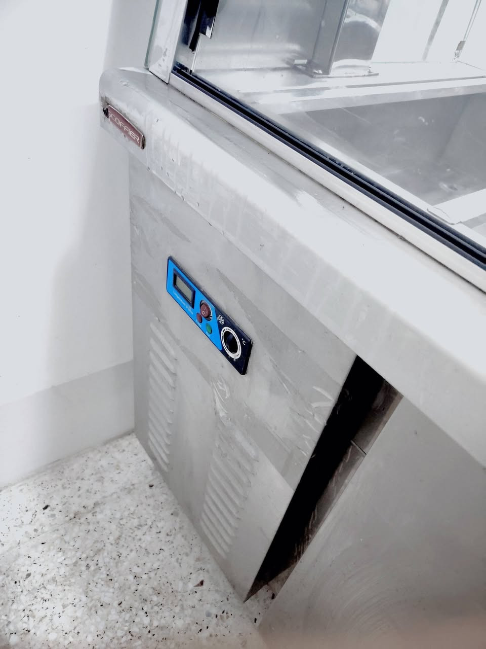 كابسه صاج استخدام يومين فقط120الفوبيها مجال
براد مقبلات اخو الجديد 700$


**إذا كنت صاحب هذا الإعلان وتريد حذفه لأي سبب، رجاءا أرسل رسالة إلى الدعم الفني**