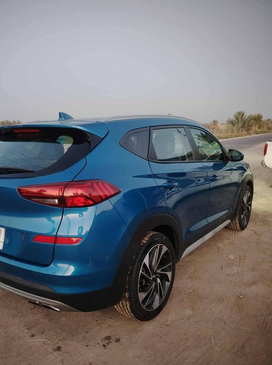 سلام عليكم للبيع توسان 2019 وارد امريكا رقم بغداد بسمي  مكاني ديوانيه سياره حادث دعاميه أمامي فقط سونار موضح بالصور  للاستفسار ***********
