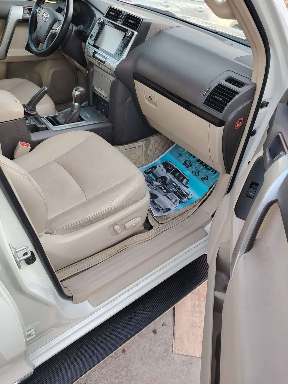 السلام عليكم ورحمة الله وبركاته
من رخصه الادمن
برادو 2018 شركه ساز بغداد بسمي ماشيه 118 كيلو موجوده في بغداد محرك سته سلندر  4000 مال بيت واني ان شاء الله صادق مع الله جديده اتصل على الرقم *********** الفئه T X S تحويل ثاني يوم  رقم  بغداد
