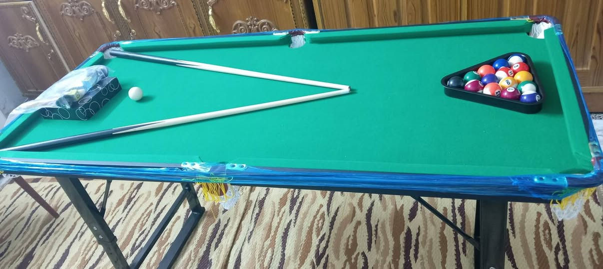 بليارد صغير للبيع سعره 125 الف

***********
