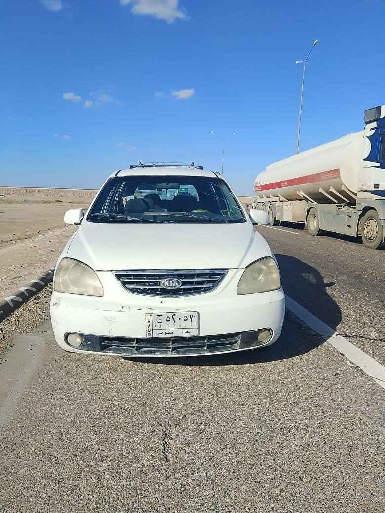 كارنز للبيع م.٢٠٠٦ سبعه راكب وباسمي مشروع وطني سعره ٧٠ وبيه مجال..***********
