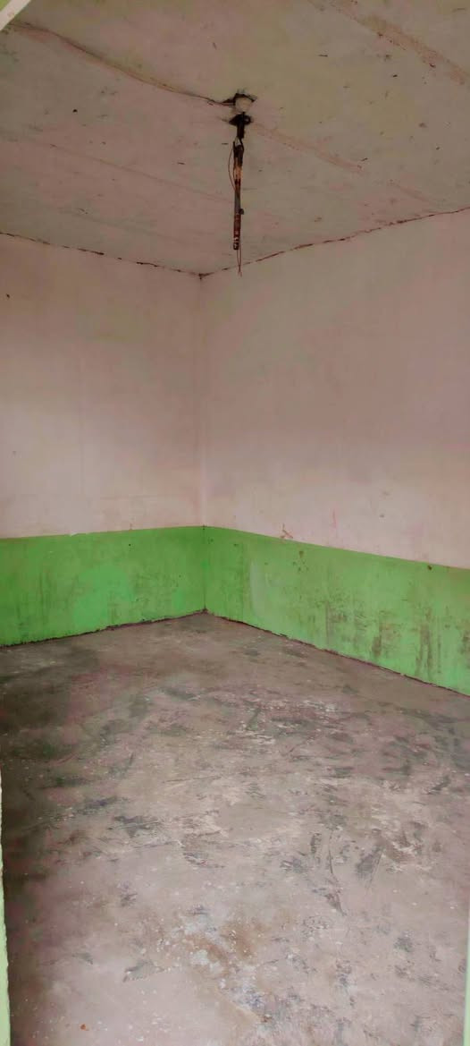 بيت للايجار النجف حي ميسان على الشارع العام شارع الشريط قرب صيدلية الشراع
100 متر يتكون من حديقة وساحة بيت واستقبال وغرفة وصالة ومطبخ وصحيات ويحتوي على سخان وكيزر
الايجار كل شهر بشهرة للاستفسار الاتصال ***********
او مراجعة مكتب الروان للوساطة العقارية  عنوان المكتب على سايدين الشريط
#النجف_الأشرف #النجف #الكوفة #حي_ميسان #عقارات #ايجار #رهان #بيع #شراء #العراق
