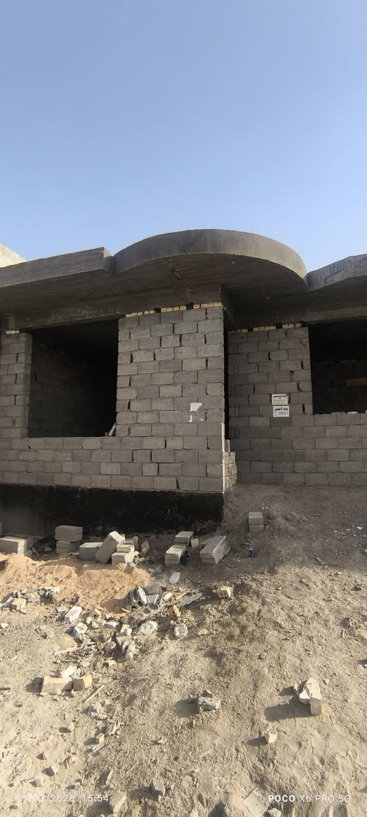 السلام عليكم هيكل للبيع طابو زراعي سند 25 حي العسكري للاستفسار خاص او ***********
