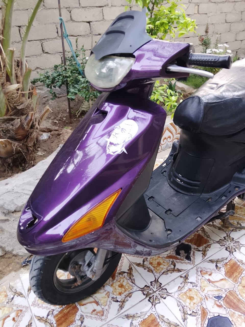 دراجه فراشه للبيع مكينه مجفته بس ولفات وبستم مره وحد سلف شغال كهربائيات شغاله سعر 350وبيه مجال بني منصور أبو غريب إتصال ***********
