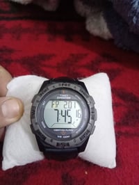 ساعه تايمكس اصلي بحاله ممتازه نضافتهه 95 كجديد مواصفات متعدده منبه جرس...