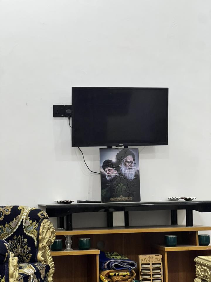 سلام عليكم بلازمات عدد ٢ جدد  صناعه ديكر وثاني ايلجي تكنيك سعر 400 ثنينهن  ***********
