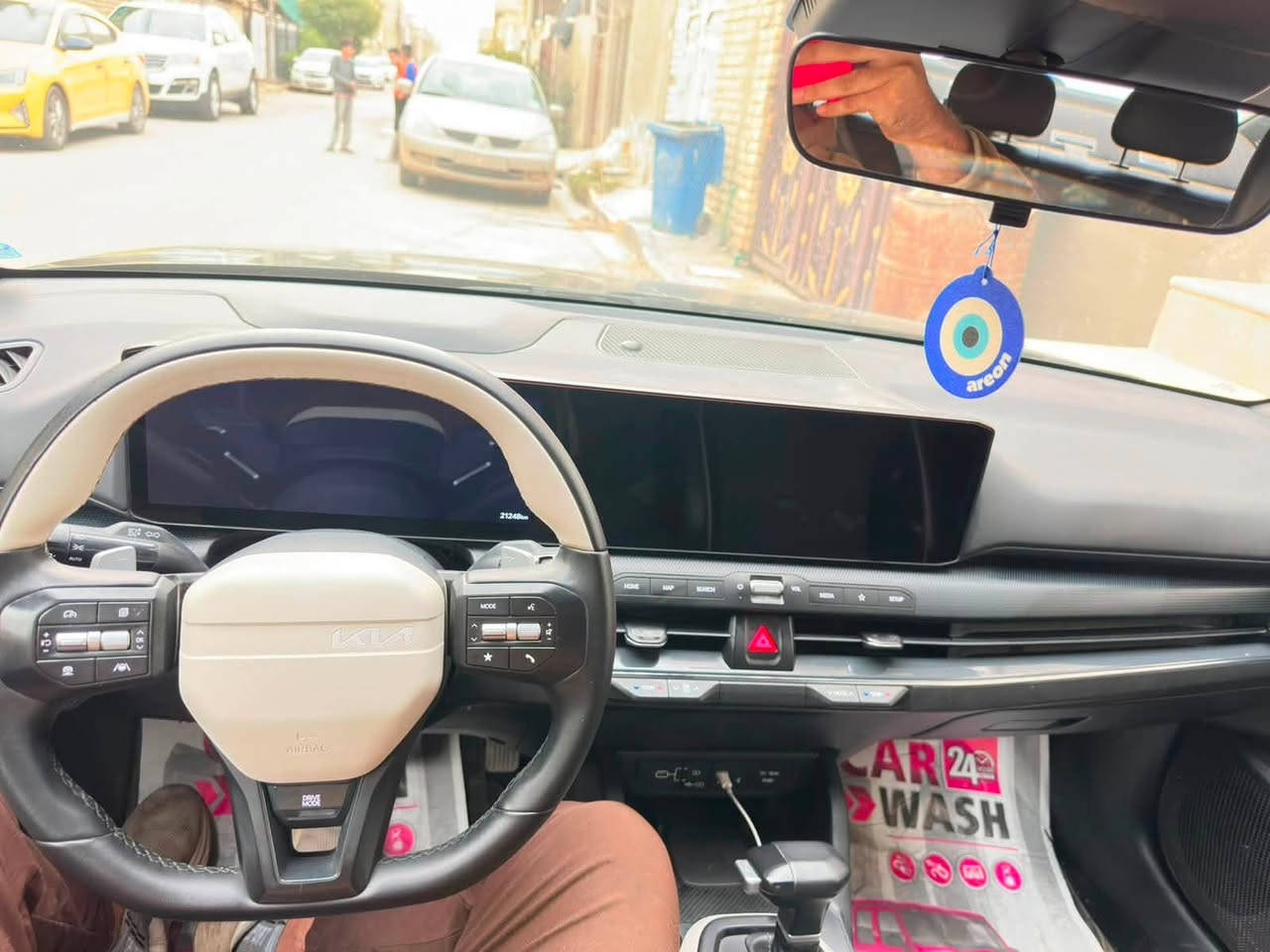السلام عليكم  مكلف بلنشر
كيا K4 2025 

ماشيه 8000ميل

فول مواصفات 

شاشه كبيره متصله 

عداد دجتال

كامره دواره

بصمه

تشغيل عن بعد 

شاشه كار بلاي

هاند بريك بصمه

لايت عدسه عدد 3

لد ترحيب

بصمه ابواب

رادار امامي

لد خلفي 

اوتو هولد

3 وضعيات قياده

السعر 160 بيها مجال

العنوان بغداد الامين 

***********
