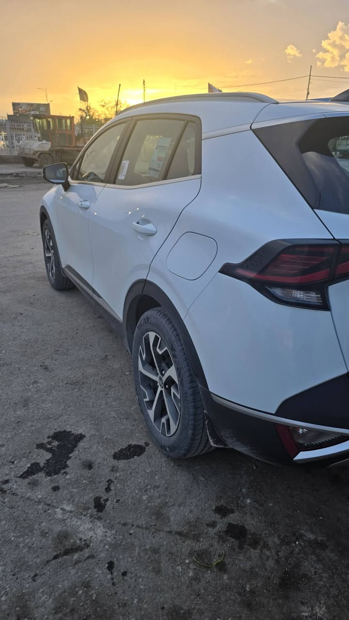 كياسبورتج 2025خليجي
رقم اربيل ماشيه ٦٠٠٠ الاف كيلو شبه زيرو مكفوله كفاله عامه 
مواصفات عاديه داخل اسود للبيع السعر ٢١٨ للاستفسار ***********عنواني بصره
