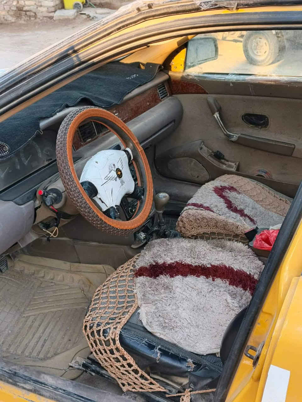 سلام عليكم سمند 2012رقم  بغداد صدامي سياره مكينه كير حداديه تخم تاير  سياره جاهزه نقصه فقط بور سياره مال واحد يشتغل بيهه علا باب الله سعر 15 وبيه مجال مكان سياره حله بابل الاستفسار ***********
