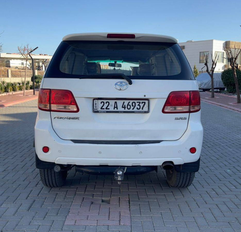 تیۆتا فۆرچنەر 2008 بێ بۆیاخ 
چوار تایەی تازەو نوێی لە ژێرە
سیستمی غازە
هەزەیی تازەیە یەك مانگە هەزەكراوە
شاشە ئایپاد و كامێرا
سێ ڕیز كوشن
گێڕ ئۆتۆماتیك
سەنەوی بەناوی خۆمەوەیە بەشەرتی بە ناو كردن و
تحویل 
غەرامە لەسەر خۆم  4 پستۆنە

سعر : داوای بکە لە کۆمێنت ڕاستەوخۆ بۆت دێت 🤖 

سۆنەرەكەیم داناوە 
تەنیا سەنەوییەكەی بەسەر چوە پێویستی بە تازەكردنەوە هەیە

ژمارەی خاوەنی

***********
***********
