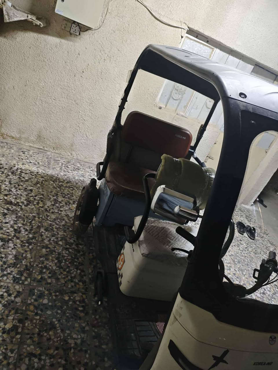 السلام عليكم تكتك شحن للبيع بطارية وشاحنة جدد تخم تايرات جدد السعر مليون و150 وبيهه مجال للطيبين العنوان الزعفرانية الوليد خلف مدرسه المروج 
***********
*********** يوجد واتساب
