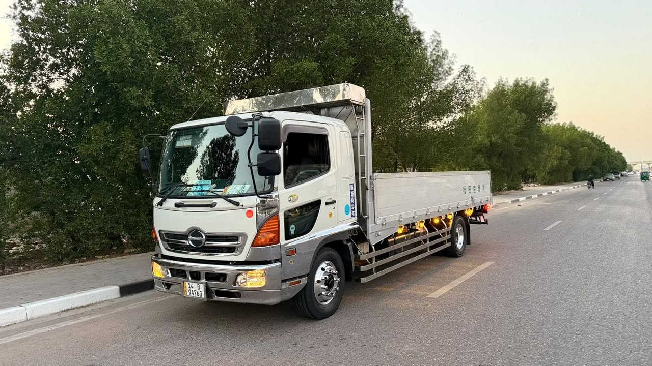 السلام عليكم للبيع هينوا شيطان دخول جديد فحل 8 برغي مكينه 6 سلندر سوبر شاصي سمج سبرنك اصل ماشيه 68 الف فول سستم ستيل ياباني اصلي مرقم كرين سياره مكاني البصره 
***********
