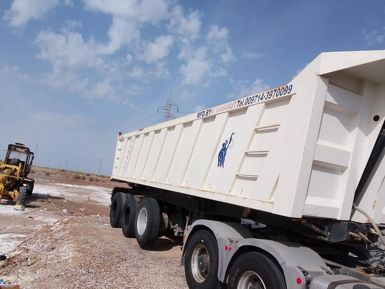 سلام عليكم عرباين عدد 2 البيع جابري موديل 2009+ماموت 2011 جاهزات العمل مكفولات استفسار          ‏‪***********‬‏
