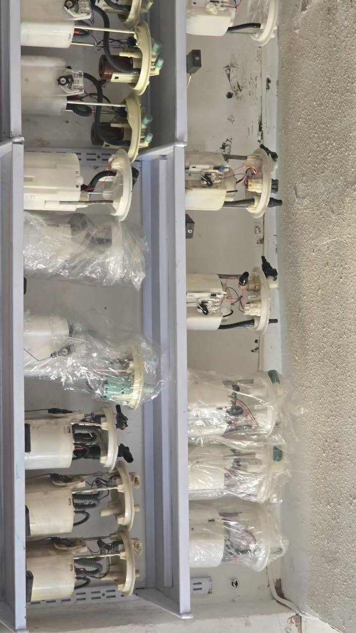 السلام عليكم ي. وصول وجبات فيول بم جديد اصلي شركة جديد و اكو مستعمل  بأسعار كلش حلوة  
كل الموديلات توفرت من ٢٠١٠ لل ٢٠٢٤ .. 
 جديد اصلي  جديد تفصيخ .. الي يريد بس ماطور فيول بم او بس الطوافة او بس الفلاتر مال فيتبم و فلتر الشوتة و التبريد 
.. مواد محرك مواد صدر 
بس مواد الكشر ما اشتغل 🌹
محل علي طالب فورد  
بغداد ساحة الطيران  
*********** 
*********** 
https://maps.app.goo.gl/PRKtLpV2CSKTJAsS7?g_st=ac
