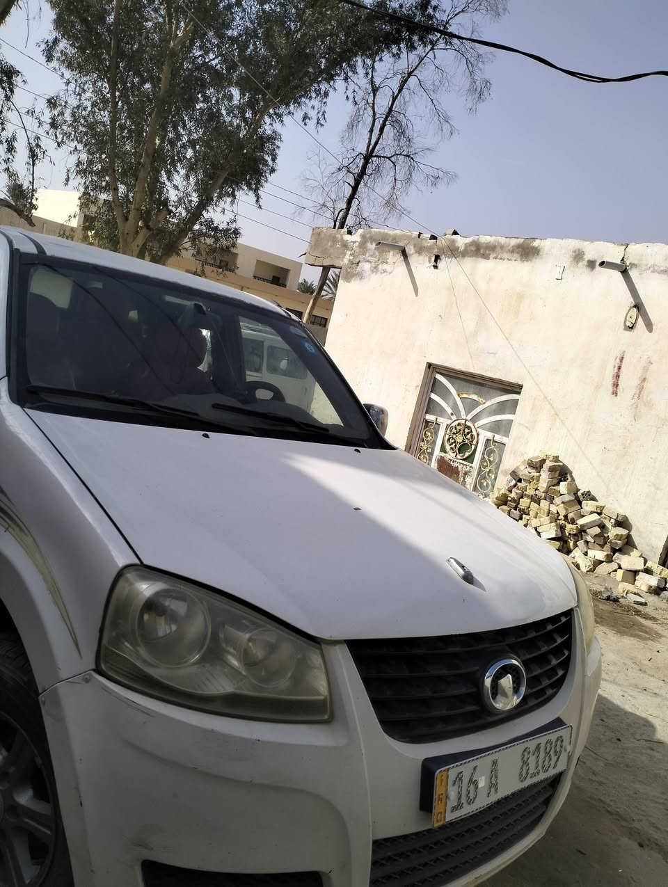 السلام عليكم سياره كريت ويل مديل 2012 سياره مكفوله من الضربه كير ومكينه خير من الله سنويه جديده 30 السياره بيه بس خياسات السعر 58  المكان الدوانيه الحمزه الشرقي 
رقم الهاتف ***********
