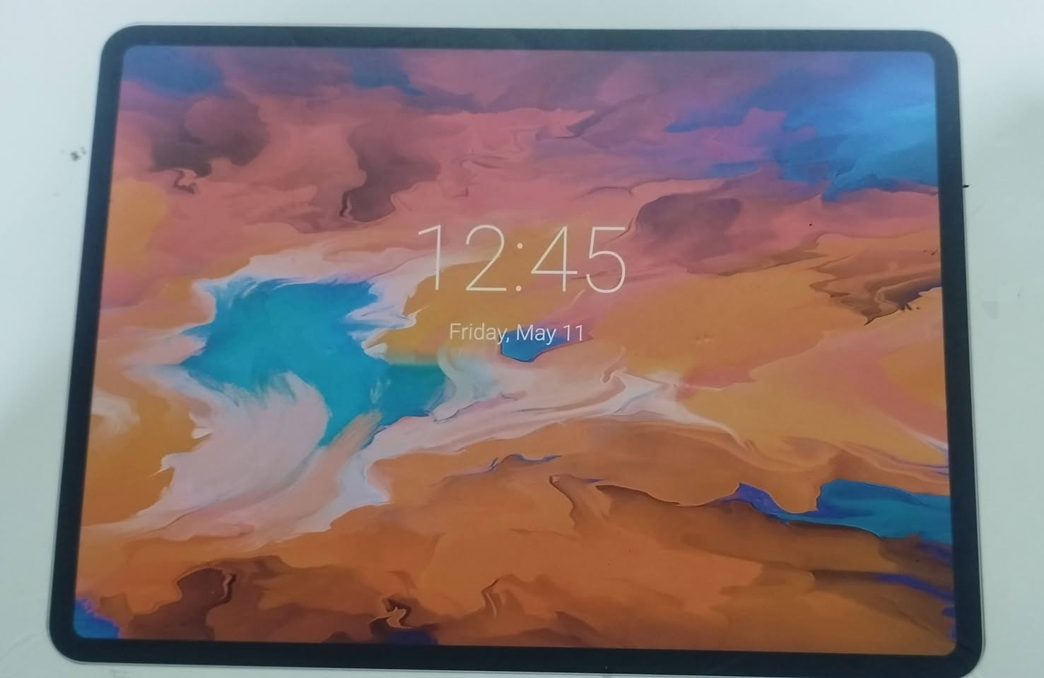 ئایپاد بۆ فرۆشتن
ڕام 6
بیرگە(زاکیرە) 128GB
کەم کاریکردوە
کەمێک شاشەکەی ڕووشاوە
وایەر و پاکەتی خۆی لەگەڵدایە
بەڵام هەر لە بیلادەوە سەرە شاحینە و کەتەلۆکی لەگەڵدا نیە
شوێن : سموود 
لەکۆمنێت بنوسە نرخ  ڕیپلەی دەکرێی
ژ.م ***********
