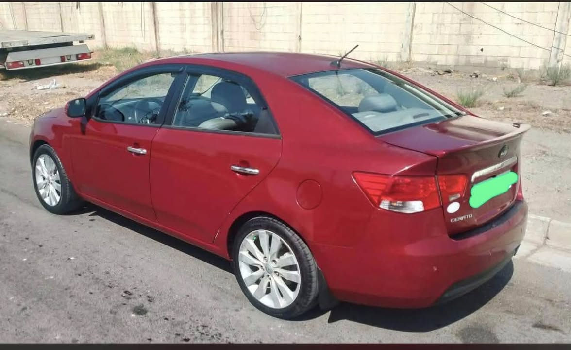 السلام عليكم كيا سيراتو خليجي
موديل 2012 محرك 1600 ماشيه
180 الف محرك وكير مكفولات
تبريد ثلج صدر وتخم تاير جديد مكاني بغداد السيارة بدون نقص
رقم شمالي باسمي السعر $84
بيها صبغ اربع قطع سونار متوفر


**إذا كنت صاحب هذا الإعلان وتريد حذفه لأي سبب، رجاءا أرسل رسالة إلى الدعم الفني**