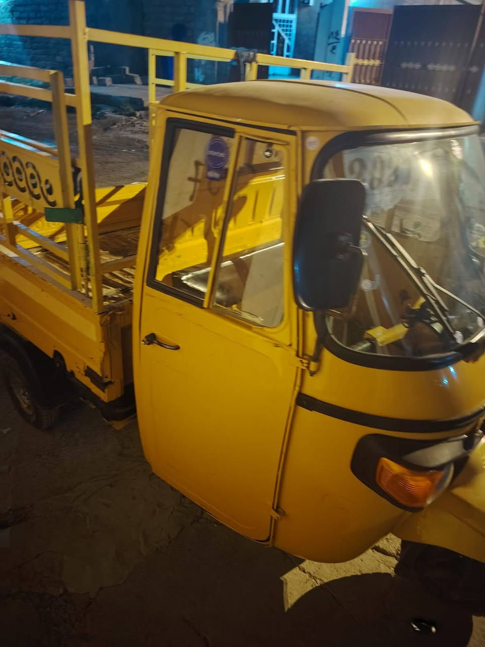 تكتك موديل 2021 مشروع وطني الرقم كركوك سنويه لل 2028 السعر مليونين و بيهاا مجاال تواصل ع هذا الرقم ***********
