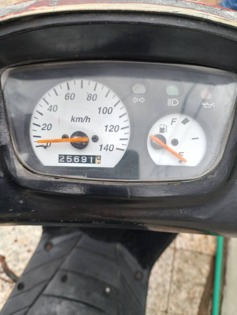 دراجة اكزز جبلي مجفته جديد بعدها حتى ما طايحه النضافة مثل ما تشوف بالصور ابيع كوم حديد السعر 300 وبيها مجال للشراي البصرة, العراق


**إذا كنت صاحب هذا الإعلان وتريد حذفه لأي سبب، رجاءا أرسل رسالة إلى الدعم الفني**