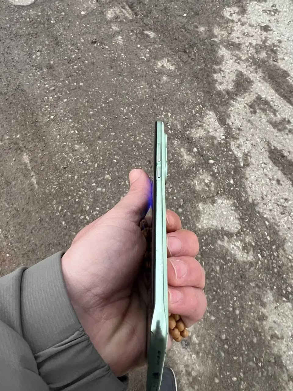 السلام عليكم  عندي جهاز تكنو للبيع شرط ونطيك ضمان شهر اذه بي شي يرجعلي سعره 175قفل رقمي ***********وتساب بي📞
