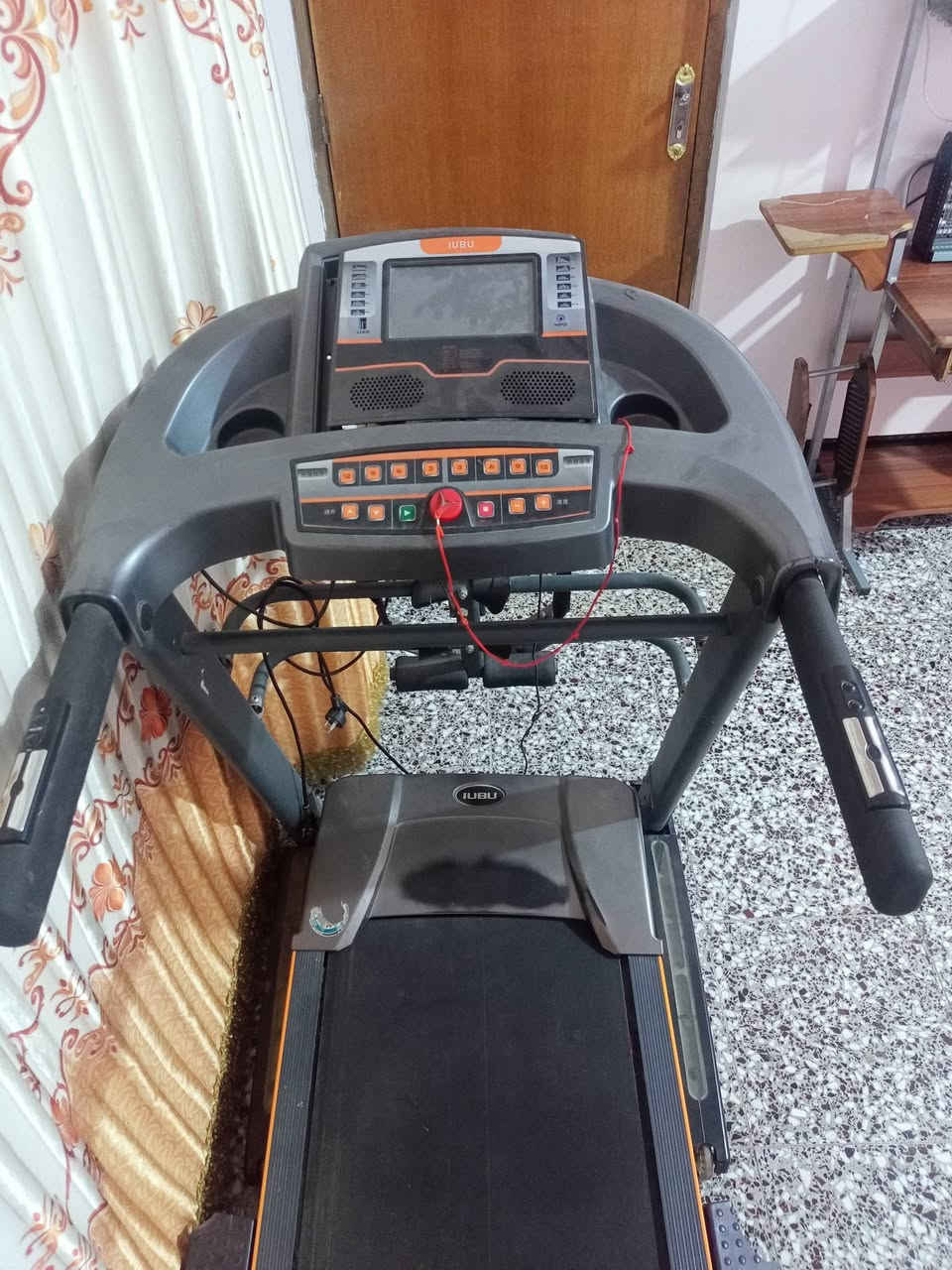 السلام عليكم 
جهاز جري للبيع عاطل ما اعرف شنو عطل بس يمكن الشاشه او الكرت قيم بل يرضي الله تريد تصلحه او تريد مواد احتياطيه للاستفسار ***********

