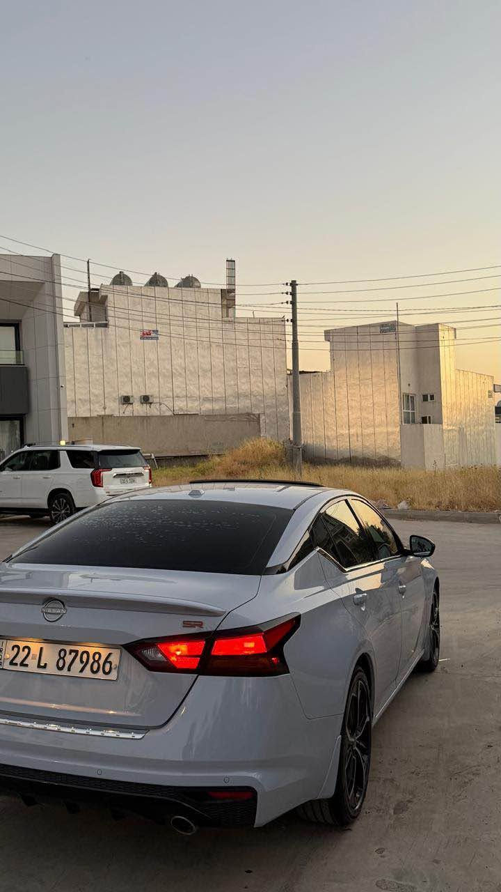 نیسان ئەڵتیما ٢٠٢٣ ڕونگی سمۆک مواسەفاتی sr plus قەپات قەپات مواسەفات بە شەرتی گێڕ و مەکینە ئێرباگی سوکان و شان تەقیوە تەنها تۆزێک بەدەنەکەی گرتوە تەنها ٣٠ هەزار ڕۆشتوە *********** السليمانية, العراق
