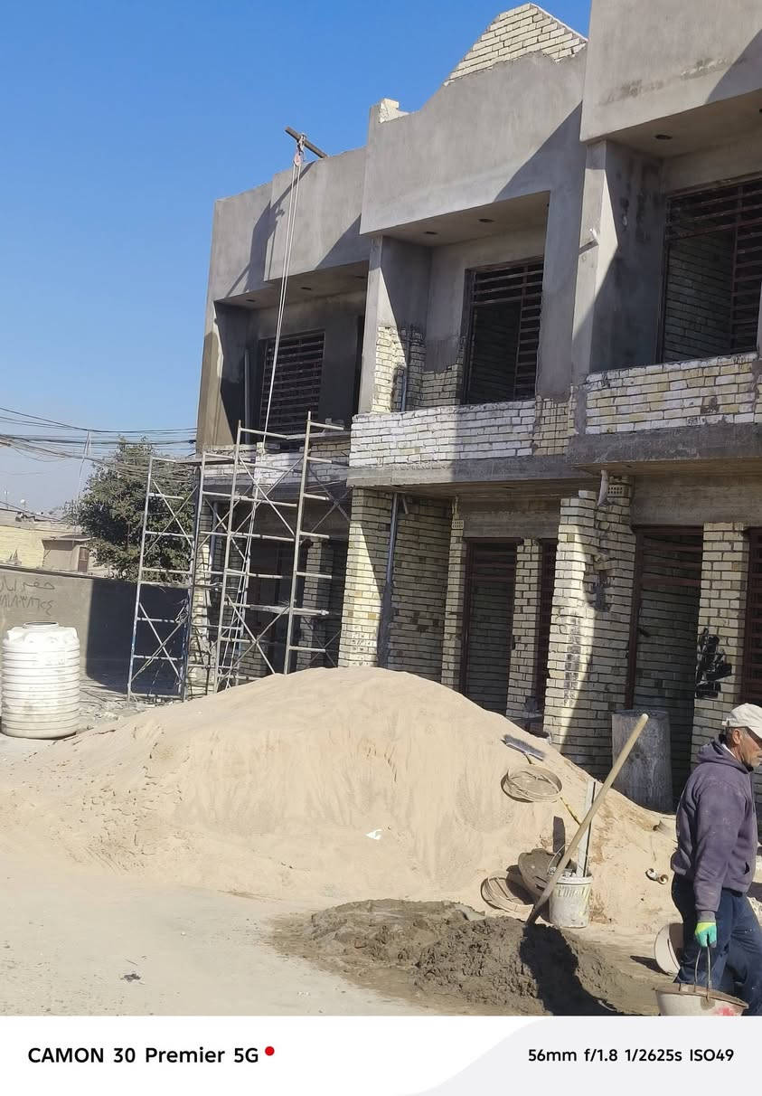 يالله يوجد بيوت مساحات تكون من 50 متر ل 70 متر اللبيع واكيد بناء حديث ودرجه اولى تسليم مفتاح  وبسعار مناسبه موقع الدوره المخابرات خدمات كامله مجاري تبليط كهرباء ومقابيله تشجير  كامله الاستفسار ***********
