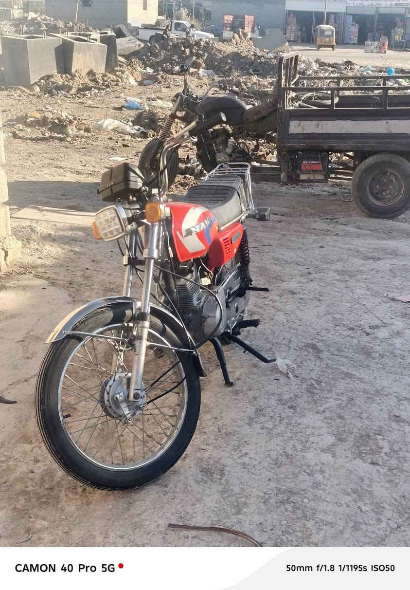 عمي سلام عليكم تايكر موديل عشرين 20 لغراض كله جديد 26لسعر 400 وبيهه مجال للطيبين رقم الاول   ***********
الثاني  ‏‪***********‬‏ تحياتي 🤍🤍
