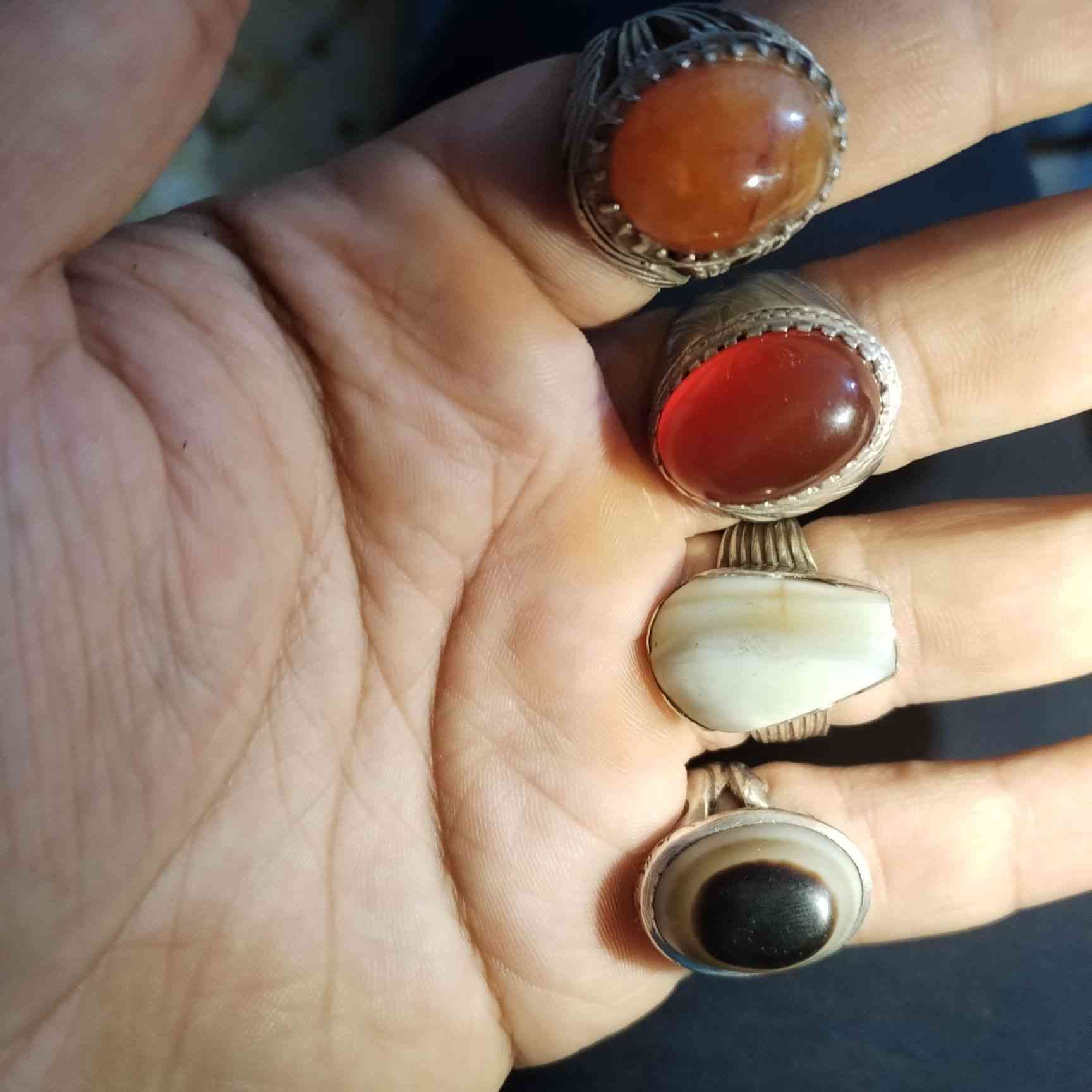 مرتبات وثكال ضخمات وفضتهن كبار ٢٥٠ قفل


**إذا كنت صاحب هذا الإعلان وتريد حذفه لأي سبب، رجاءا أرسل رسالة إلى الدعم الفني**