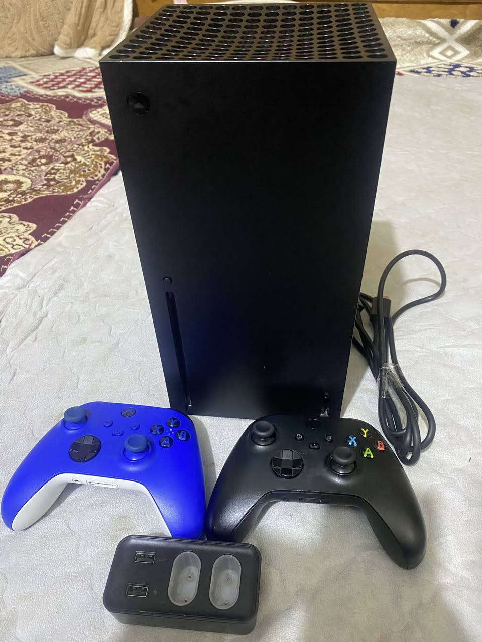 السلام عليكم شباب اكس بوكس سيريسx625 الف وبي مجال حك جيه. مكاني كربلاء.  حي العسكري. ***********  نظافة تكون 99 بالميه.
