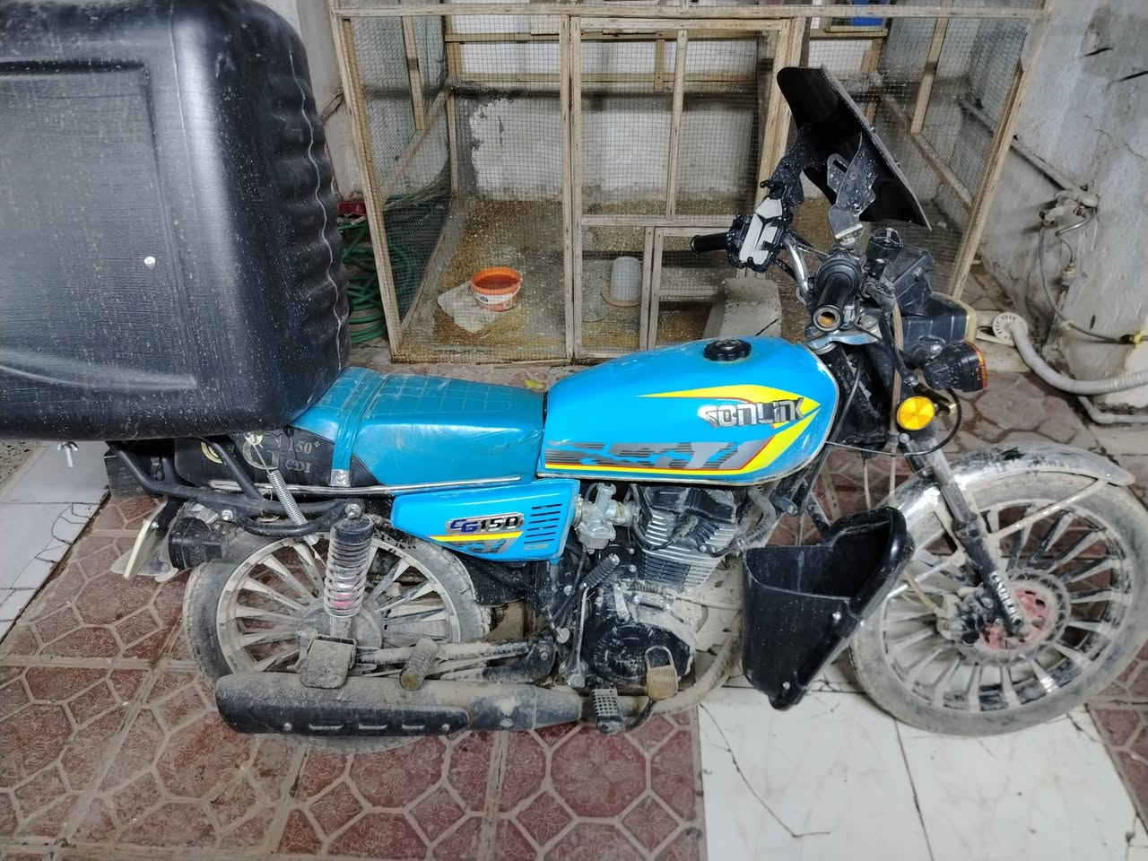 سلام عليكم دراجة إيراني سيفان موديل 2024 كفالة عامة شغل واطلع كبل لشارع سعرهة 600وبيهة مجال حك الجية عنوان بغدادالغزالية شارع المشجر ***********
