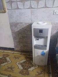 براد الحافظ حار بارد لبيع  بس حنفية البارد جزء منها مكسور وموجودة بالس...